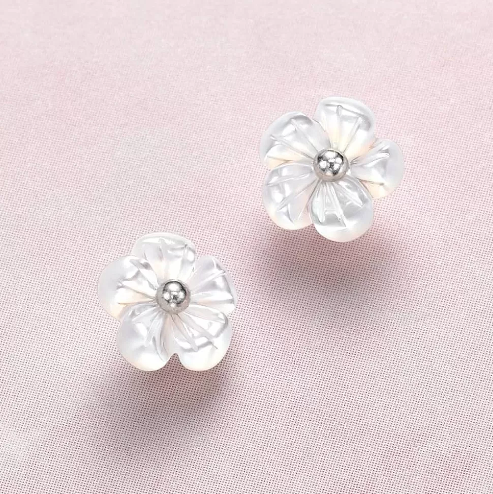 Pia Bijoux Boucles D'oreilles | Puces Pétales en Perle